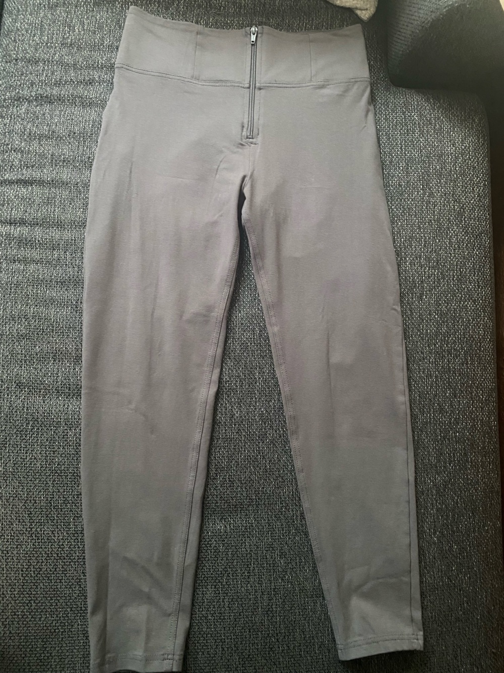 Freddy Gray High-Waist Push Up Leggings with Front Zip - Size 6